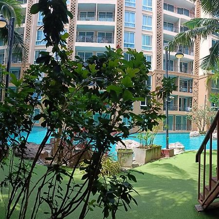 Atlantis Condo Resort By Somphong Pantai Jomtien Bagian luar foto