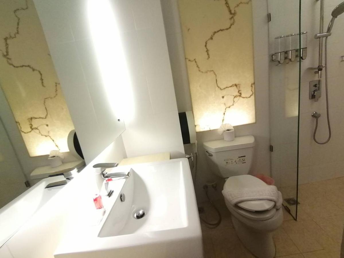 Atlantis Condo Resort By Somphong Pantai Jomtien Bagian luar foto