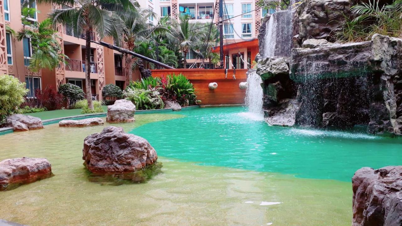 Atlantis Condo Resort By Somphong Pantai Jomtien Bagian luar foto